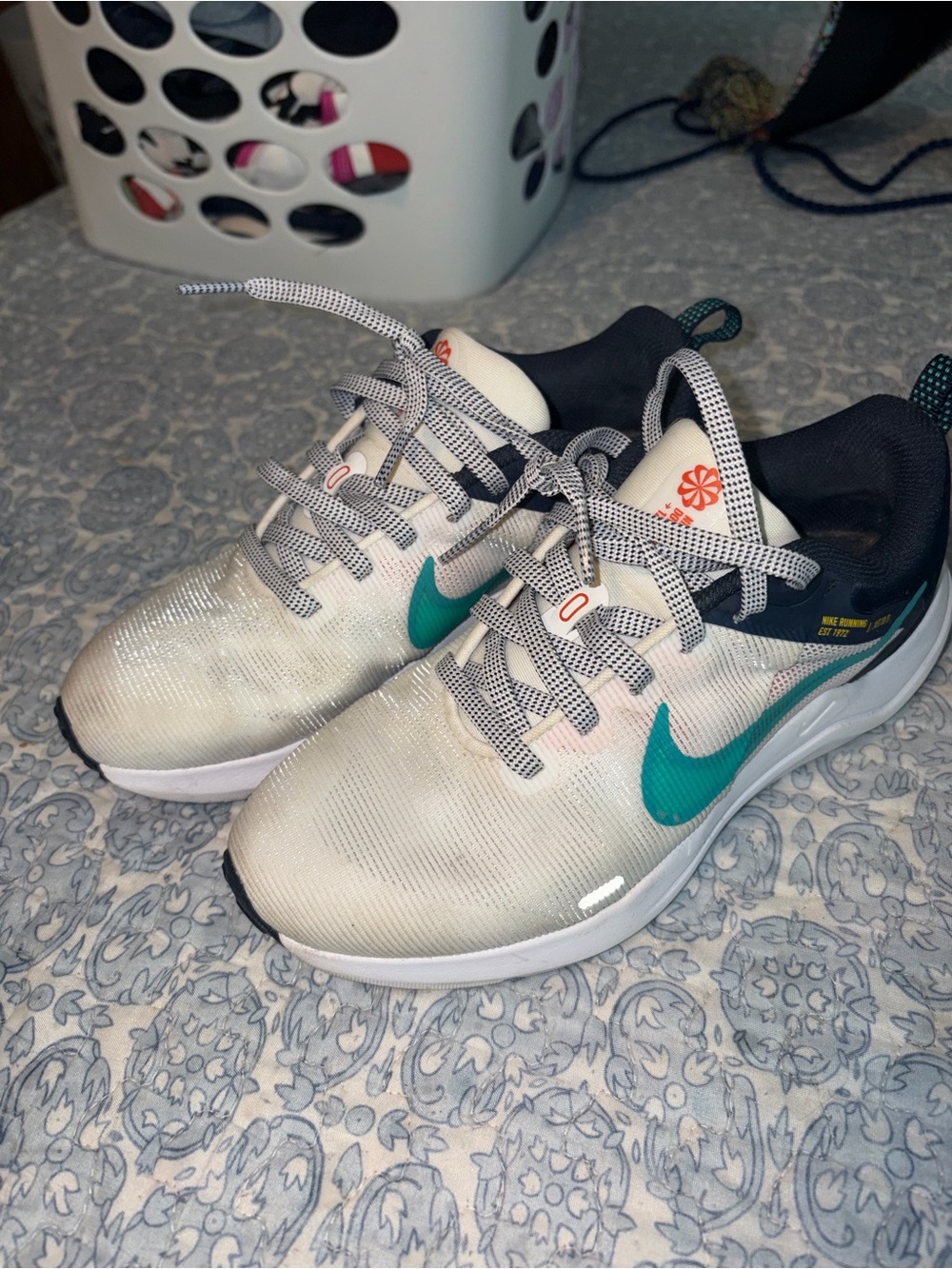 Nike Downshifter 12 running shoes